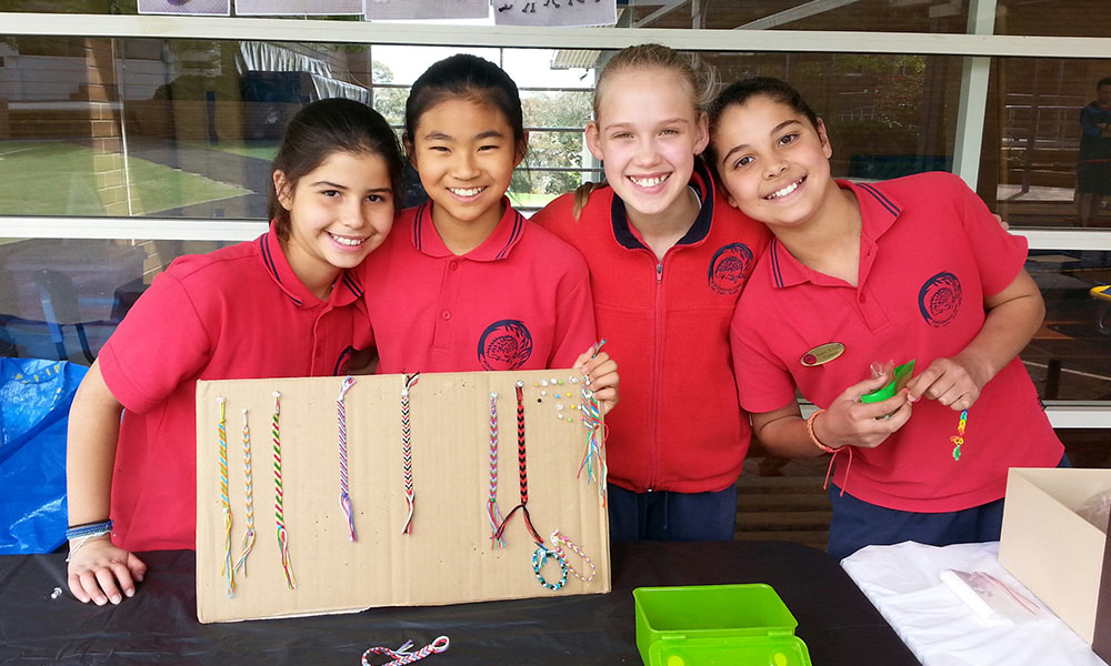 Olivia= Lisa and their friends spent countless hours making bracelets= keyrings and loom band creatures to raise money for endangered animals