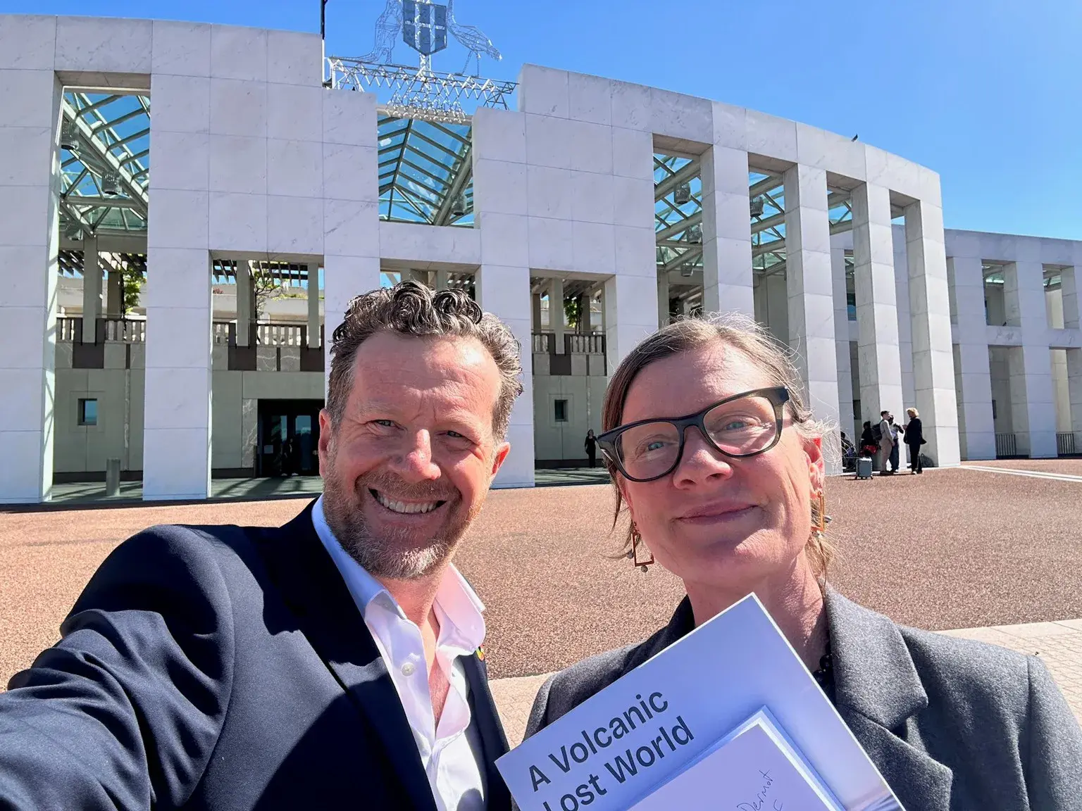 Two WWF_Australia staff pose for a selfie outside Parliamanet House, Canberra. © Richard Leck